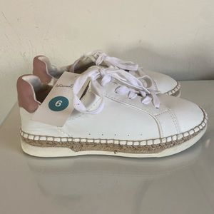 Universal Thread white sneakers